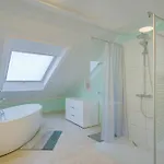 Happy Hugle Haus *