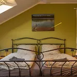 Апартаменты Happy Hugle Haus