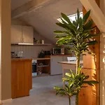Апартаменты Happy Hugle Haus *